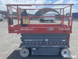 2013 Skyjack SJIII4626 Scissor Lift (Electric) - picture2' - Click to enlarge