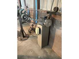 3 PHASE LINISHER ON STAND - picture0' - Click to enlarge