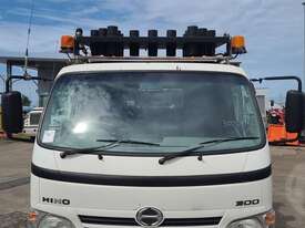 Hino 916 - picture0' - Click to enlarge