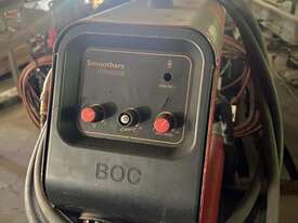 BOC Smootharc Advance MIG 275R Welder - picture2' - Click to enlarge