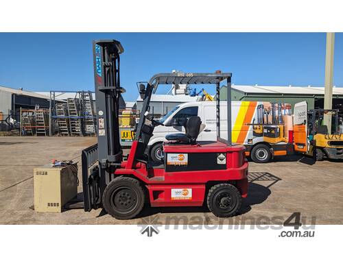 caption NICHIYU FB30PN-60B - 3000 Kg Capacity - 6300mm Lift