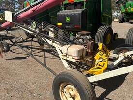 Farm King 851 Grain Augers - picture2' - Click to enlarge