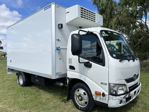 Hino 300 Series 616 Medium 4x2 Automatic Refrigerated Pantech Truck. Ex Woolworths.