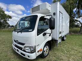 Hino 300 Series 616 Medium 4x2 Automatic Refrigerated Pantech Truck. Ex Woolworths. - picture2' - Click to enlarge