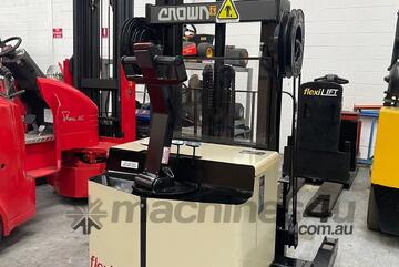Crown 30WRTL150 Heavy Duty Walkie Reach Stacker