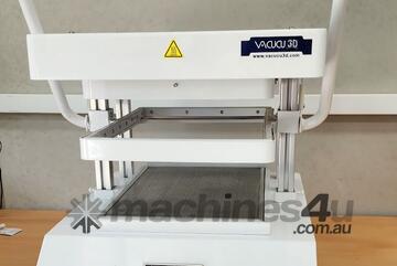 Vacucu3D: A3 Desktop Vacuum Forming Machine