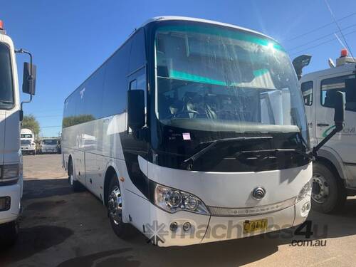 2019 Yutong ZK6938H Bus