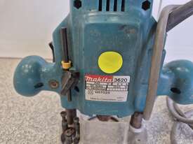 Makita Electric Router - picture0' - Click to enlarge