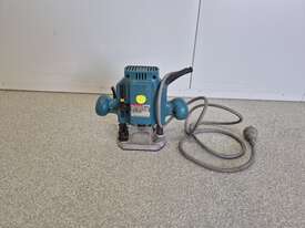 Makita Electric Router - picture2' - Click to enlarge