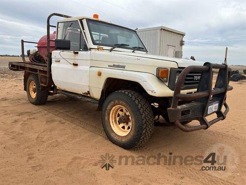 Toyota HZJ75 Landcruiser