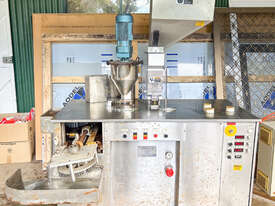 Capsule / Pill Filling Machine - picture0' - Click to enlarge