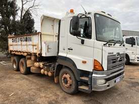 2006 Hino 700 Series 2 Way Tipper - picture0' - Click to enlarge