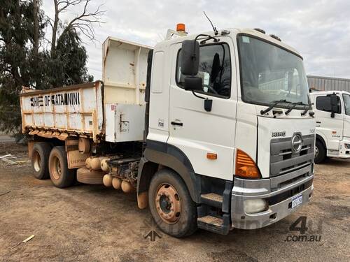 2006 Hino 700 Series 2 Way Tipper