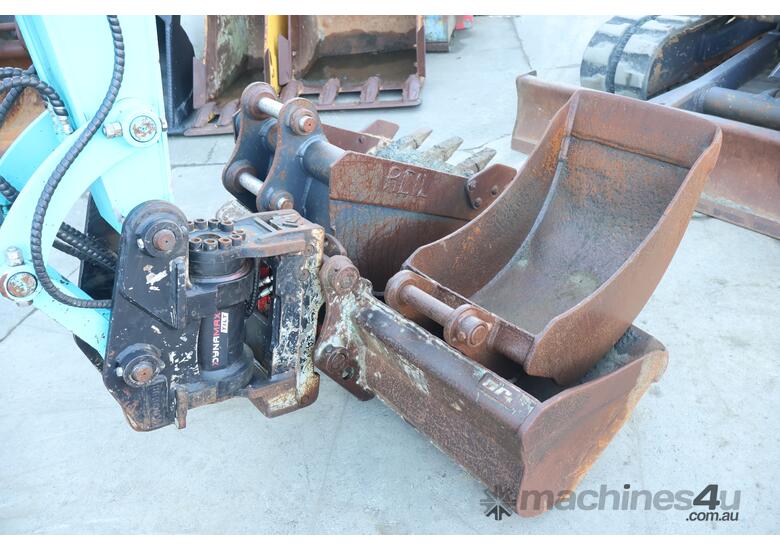 caption 2022 Airman AX55U-6A 5.5T Excavator