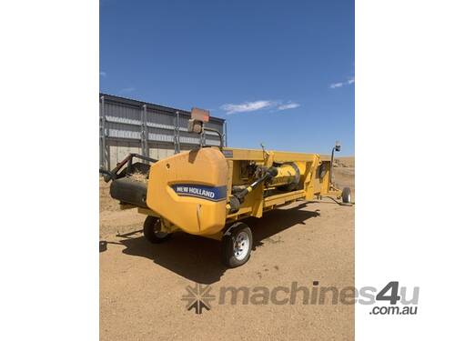 2018 New Holland 790CP Attach Harvesting