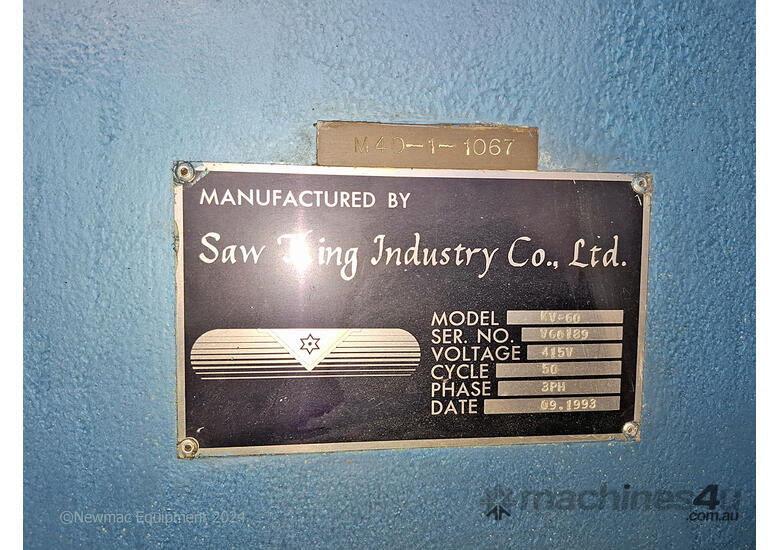 caption Saw King Industry KV 60 Vertical Bandsaw