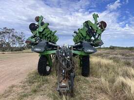 2015 BOSS 24m Precision Planter  - picture2' - Click to enlarge