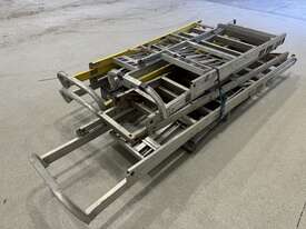 Pallet of 5 x Assorted Ladders - picture2' - Click to enlarge