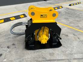 Vibrating Compaction Plate: 12T - 18T - picture0' - Click to enlarge