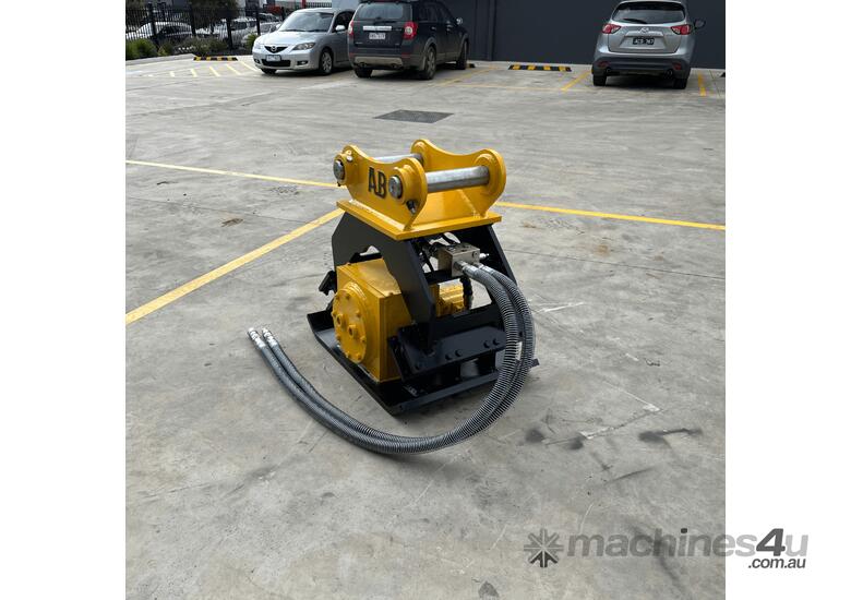 caption (BRAND NEW) Vibrating Compaction Plate 19T - 26T + FREE SERVICING KIT (RRP $2,970)