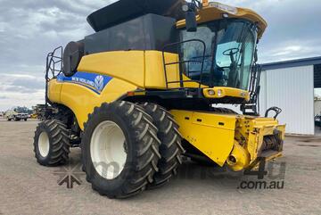 2012 New Holland CR9090 with 42' Front