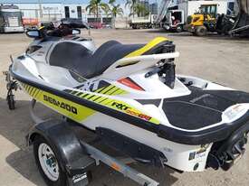 sea DOO RXT 300 RS - picture2' - Click to enlarge