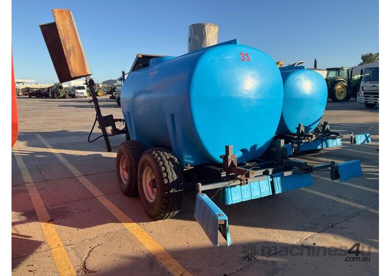 caption Interlink Tandem Axle Orchard Sprayer