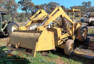 (8656) Ford 3400 Industrial Loader (Carisbrook, VIC) (8656) Ford 3400 Industrial Loader (Carisbrook, VIC)