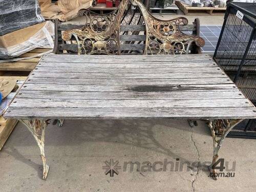 Outdoor Table and Bench Seat inc Additional Seat Legs