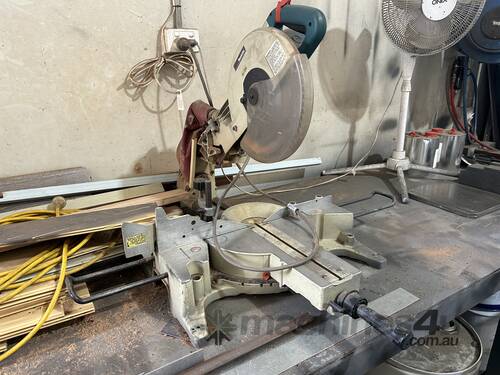 caption Makita LS1212 Sliding Compound Mitre Saw