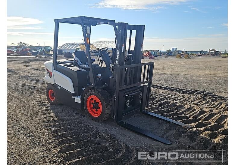 caption Unused 2025 Bobcat D30NX
