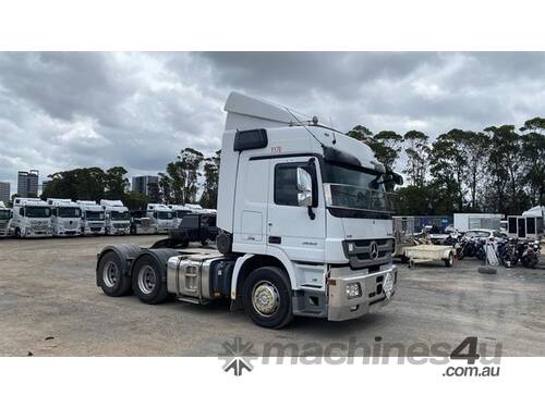 caption Mercedes-Benz Actros 2660