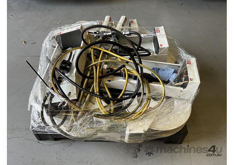 caption Pallet of AlemLube Air Pumps