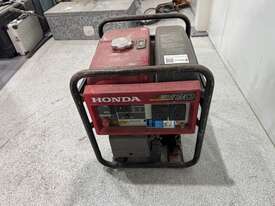 Honda EM30 Generator - picture0' - Click to enlarge