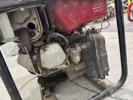 Honda EM30 Generator - picture1' - Click to enlarge