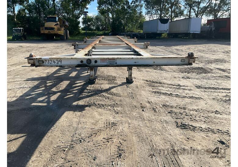 caption 2012 Maxitrans ST3 40ft Tri Axle Skel Trailer