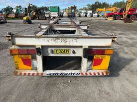 2012 Maxitrans ST3 40ft Tri Axle Skel Trailer - picture2' - Click to enlarge