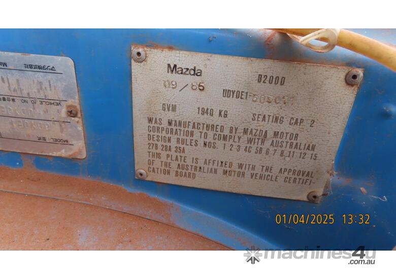 caption Mazda Ute