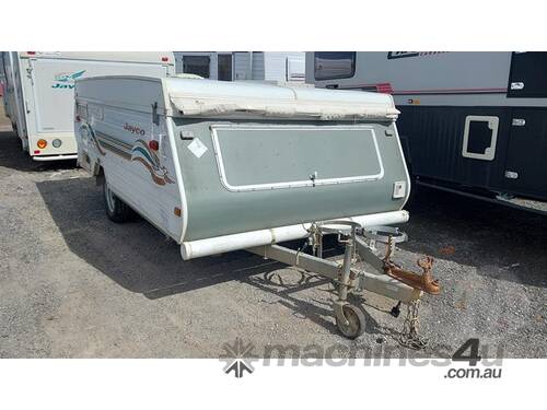 caption Jayco Dove