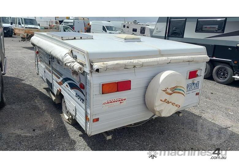 caption Jayco Dove