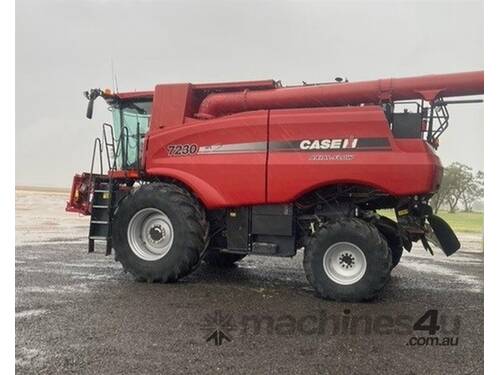 2014 Case IH 7230 Combine 
