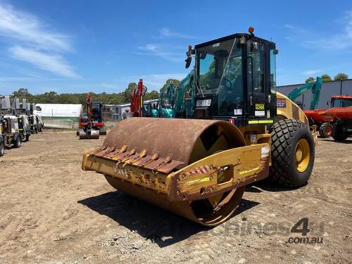 2012 Caterpillar Cs56 
