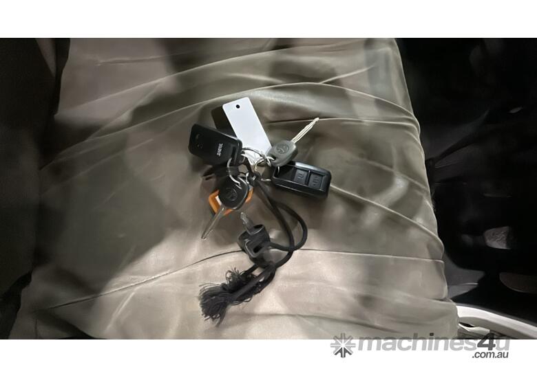 caption 2020 Toyota Landcruiser GXL V8 (4x4) Diesel Single Cab Ute (Ex-Lease) (MY19)