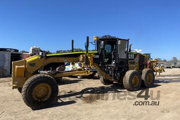 Caterpillar   140M Grader