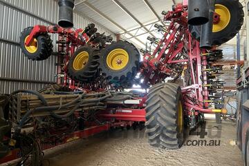 2022 Bourgault 3335-60HF Air Drills 2022 Bourgault 3335-60HF Air Drills