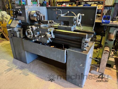 Le Blond Centre Lathe