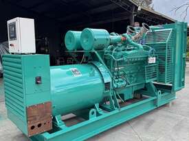 Cummins600kva VTA28G3 Generator - picture0' - Click to enlarge