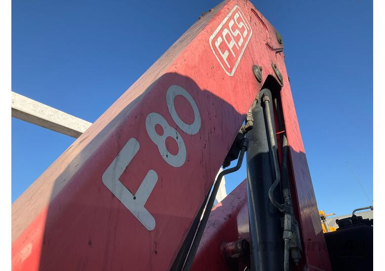 caption 2003 Hino FG1J Table Top