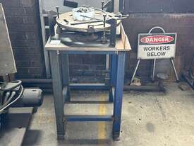 Steel Frame Bench - picture0' - Click to enlarge