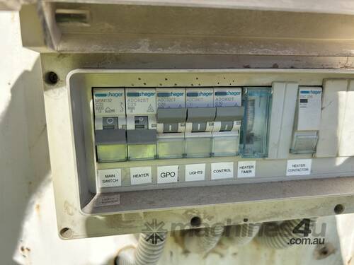 1 X USED 900 KVA GENERATOR SET SERIAL NUMBER: DGBH2031UI47221